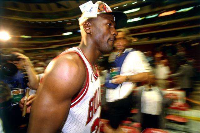 李弘权21分上海大胜广东 张宁21分山西负同曦