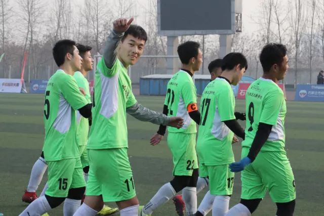 NBA年度最佳阵容：库里詹姆斯三阵 杜兰特二阵